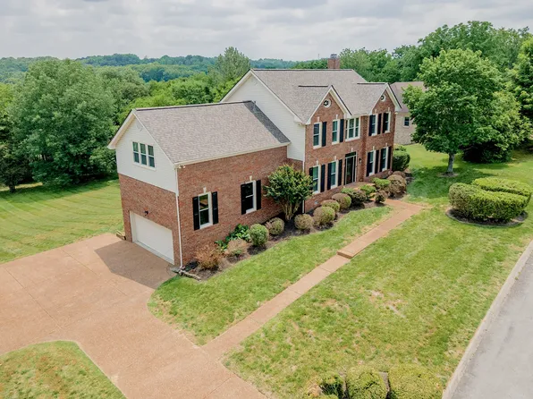 5630 Scenic Ridge Dr, Old Hickory, TN 37138