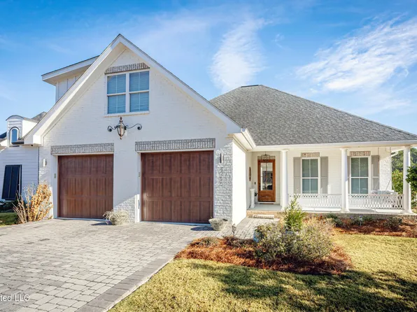 4205 Cobblestone Ln, Gautier, MS 39553