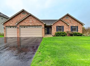 1109 Auburn Dr, Yorkville, IL 60560