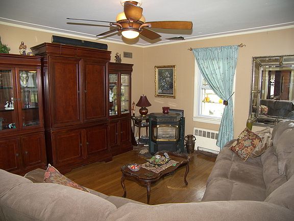 5th image of 11 Clinton Ave