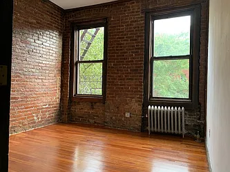 Rented by PocketBroker Inc