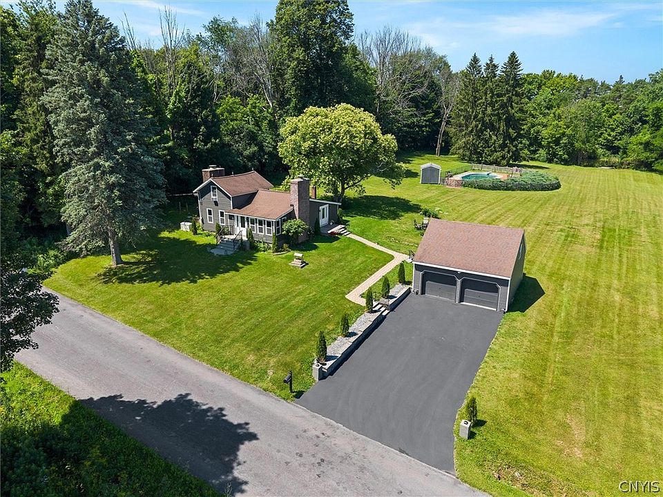 1st image of 1631 Albring Rd
