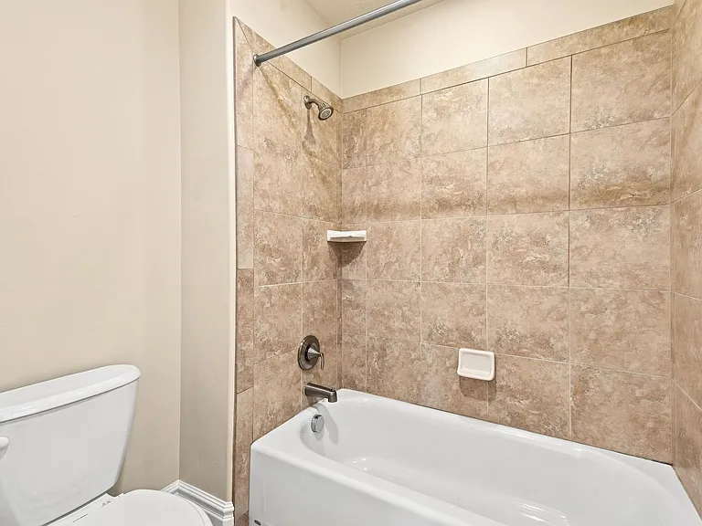 1360 E Foxmont Ln — Photo 31