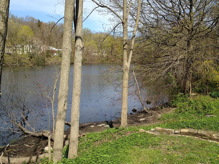 Dead end street with river at the end