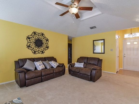 3rd image of 820 Carrington Dr