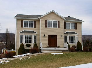 177 Creamery Pond Rd, Chester, NY 10918