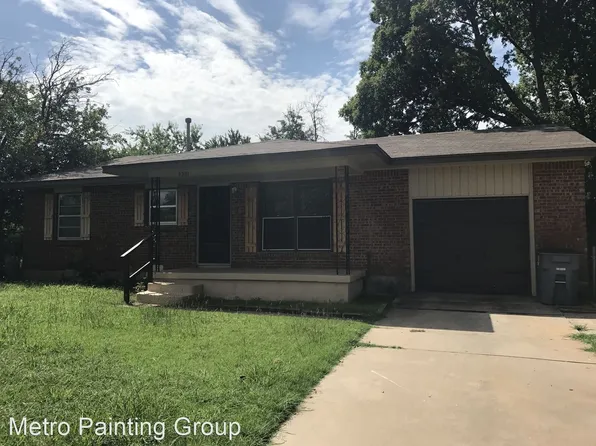 2301 NW 38th Pl, Lawton, OK 73505