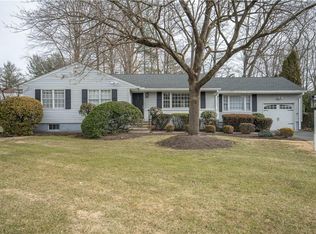 4 Boecher Ct, New City, NY 10956