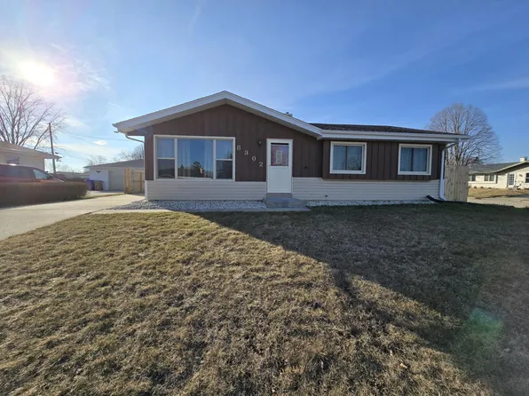 8302 27th AVENUE, Kenosha, WI 53143