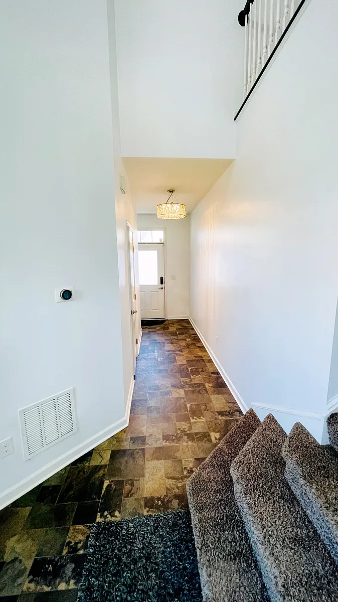 Building Photo - Carberry Dr