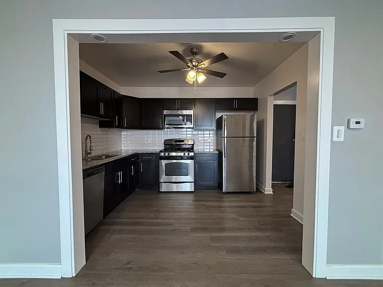 Northgate Addison Apartments — Photo 9