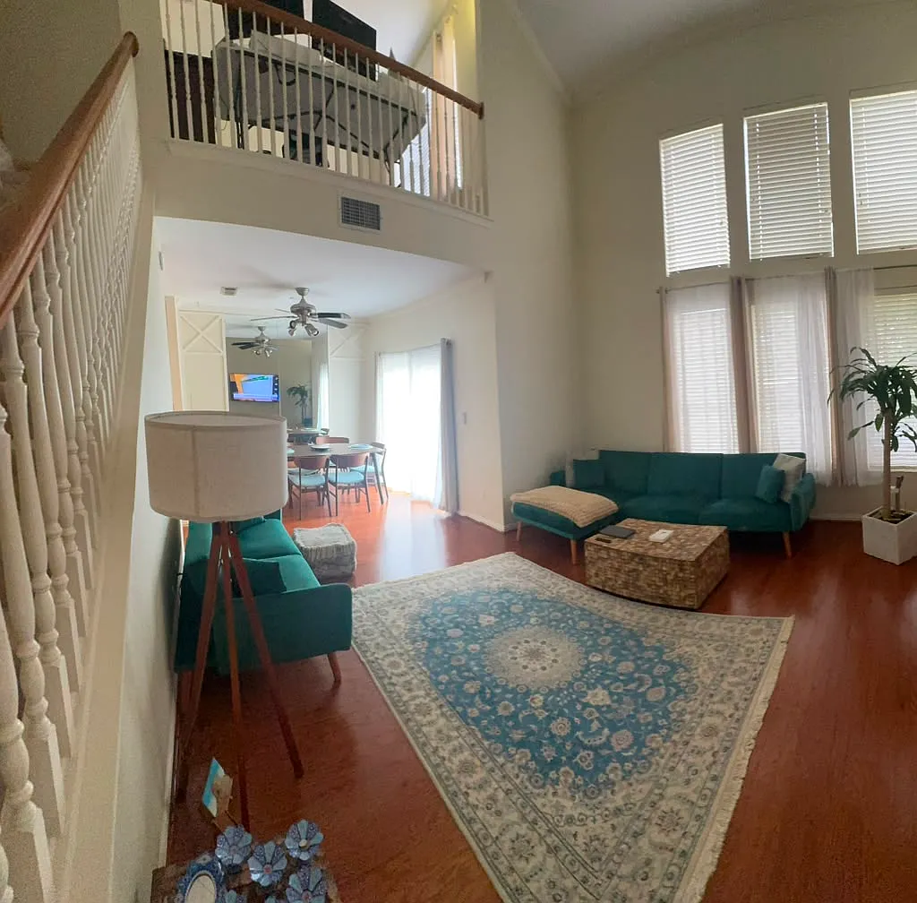 3 bed, 2.5 bath, 1600 sqft, $3,600 — Photo 3