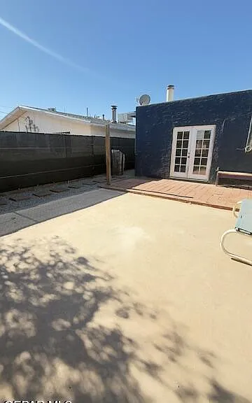 8804 Kenneth St — Photo 48