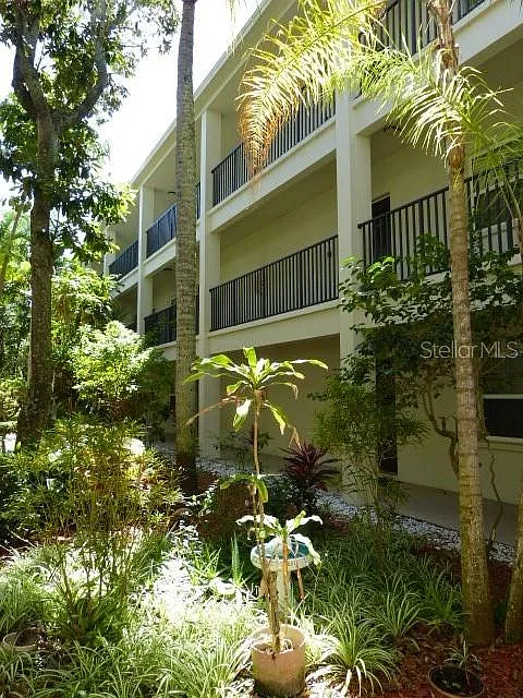 Building Photo - 2700 Bayshore Blvd #5301