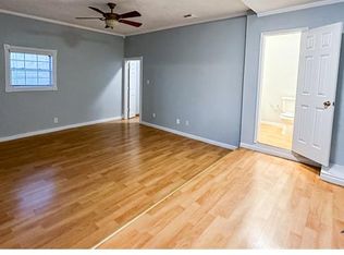 910 Booth St #A, Houston, TX 77009