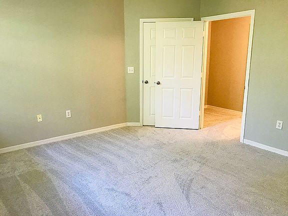 4th image of 5721 Bentgrass Dr #20-103