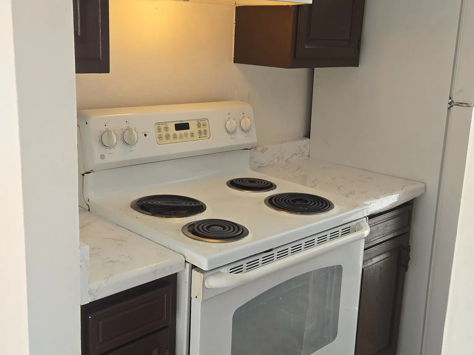 2 bed, 918 sqft, $1,250 — Photo 2