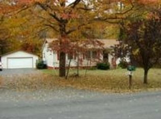 8303 Maplewood Dr, Manassas, VA 20111