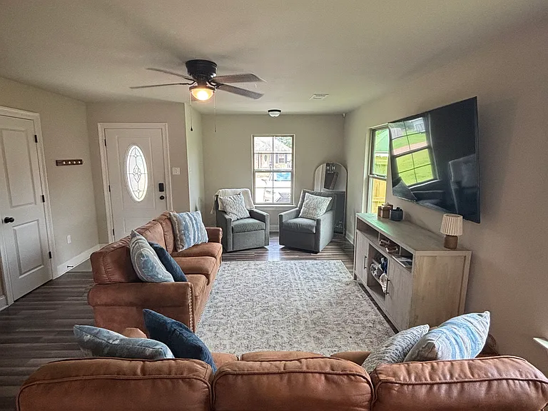 47346 Madelyn Ct #1 — Photo 3