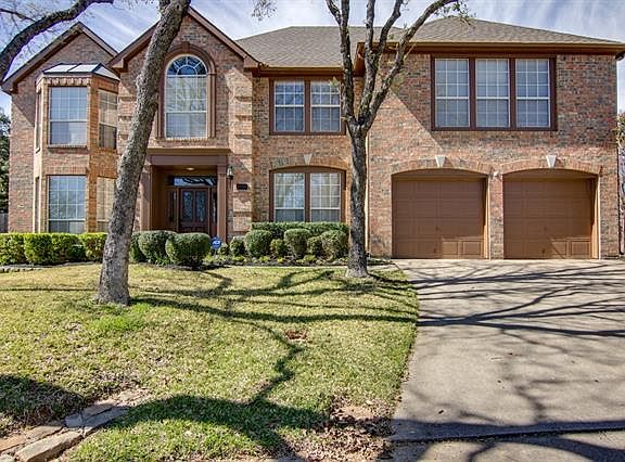2nd image of 2700 Waltham Dr