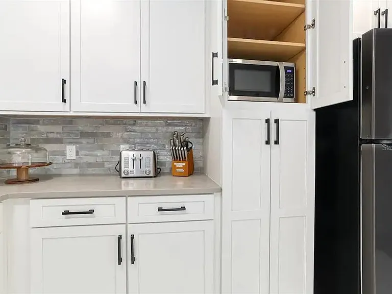 4014 W Palmira Ave — Photo 15