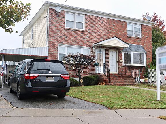 2nd image of 109 Tysens Ln