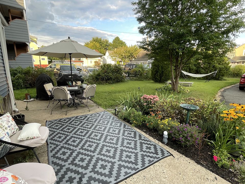 1st image of 75 Broughton Ave