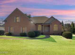 100 York Ct, Chocowinity, NC 27817