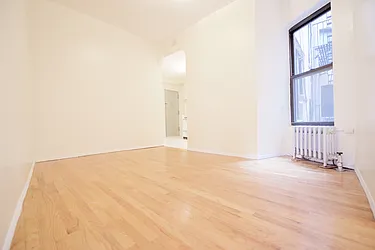 Rented by Nolita Group