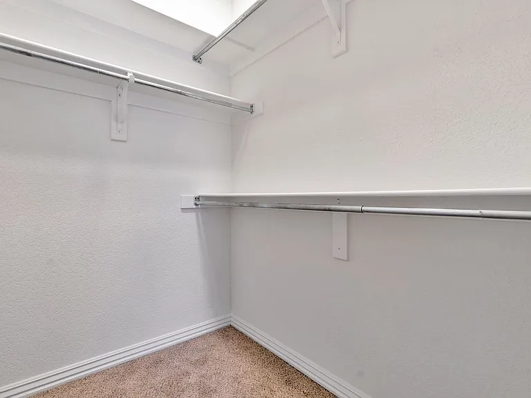 732 N Wordsworth Ln — Photo 19