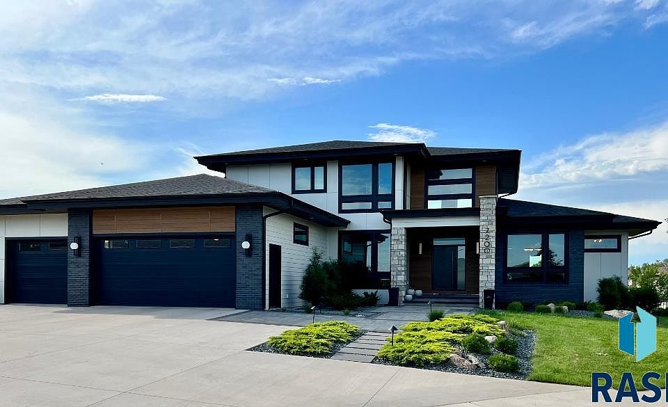 1st image of 7200 S Garden Ct