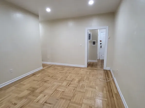 41-43 39th Place image 1 of 7