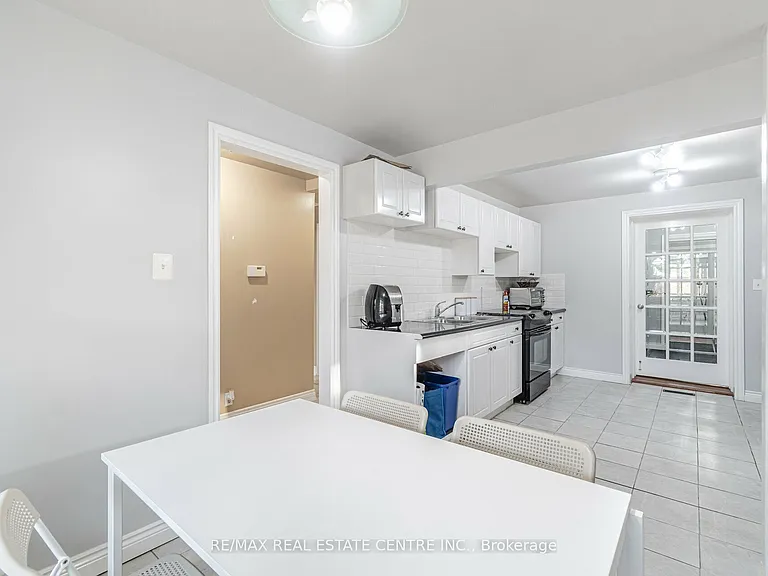 1904 Balsam Ave — Photo 9