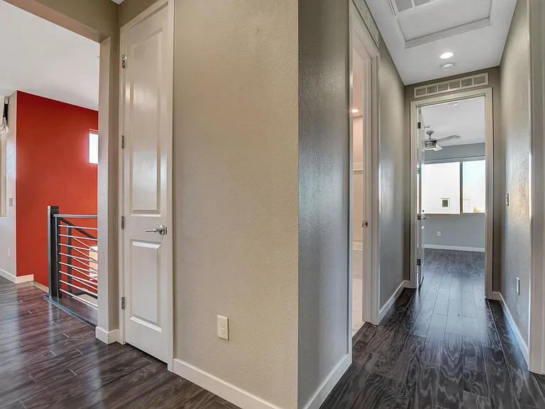 6005 Andezano Dr — Photo 43