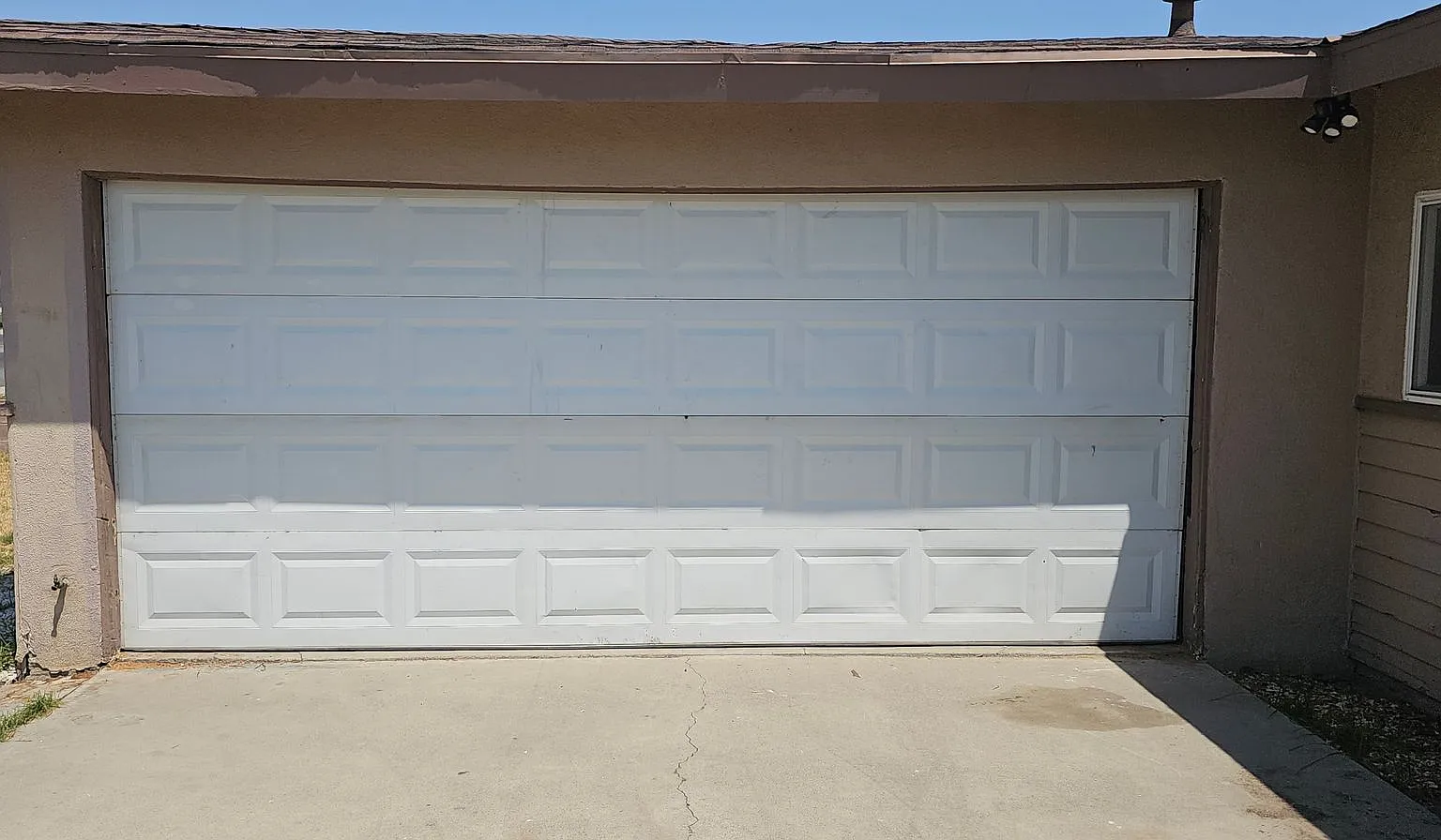 South Bakersfield Home 3 BD 1.5 BA — Photo 2