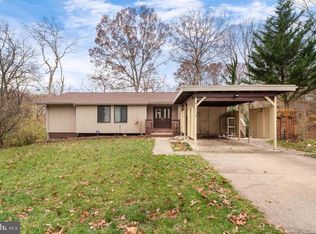 12326 Hollyhock Ct, Woodbridge, VA