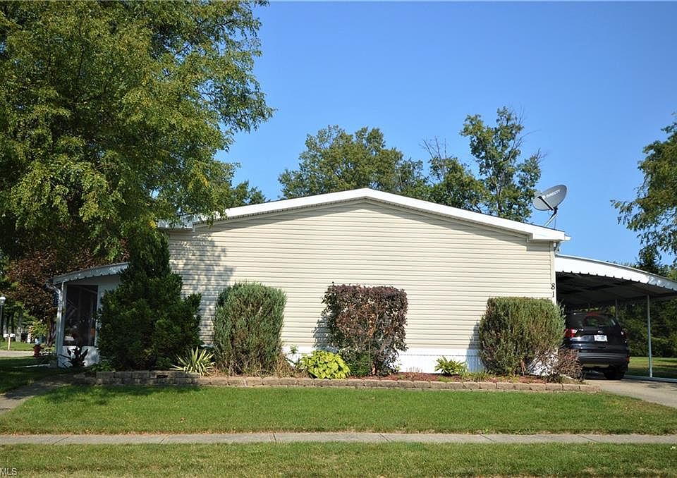 2nd image of 81 Periwinkle Dr #81