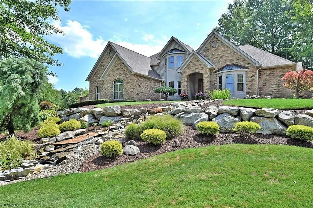 2503 Forest Springs Dr SE photo 1