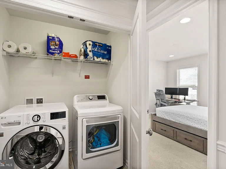 23491 Epperson Sq — Photo 49