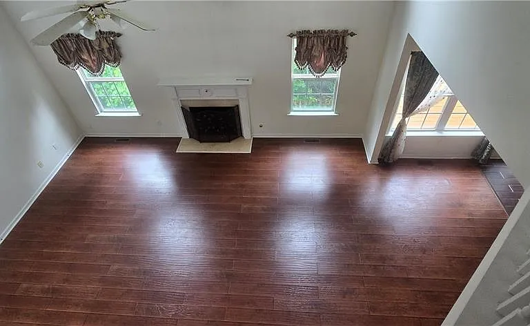3811 Roxfield Dr — Photo 5