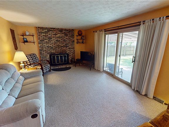4th image of 4768 Whiteoaks Dr