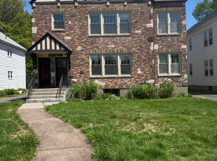 112 Ardmore Rd #2, West Hartford, CT 06119