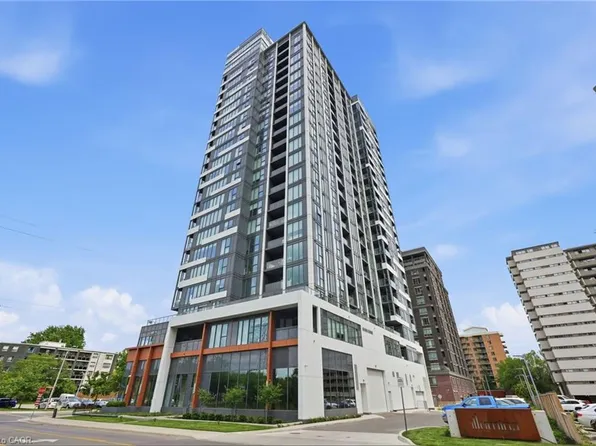500 Brock Ave #909, Burlington, ON L7S 1M8