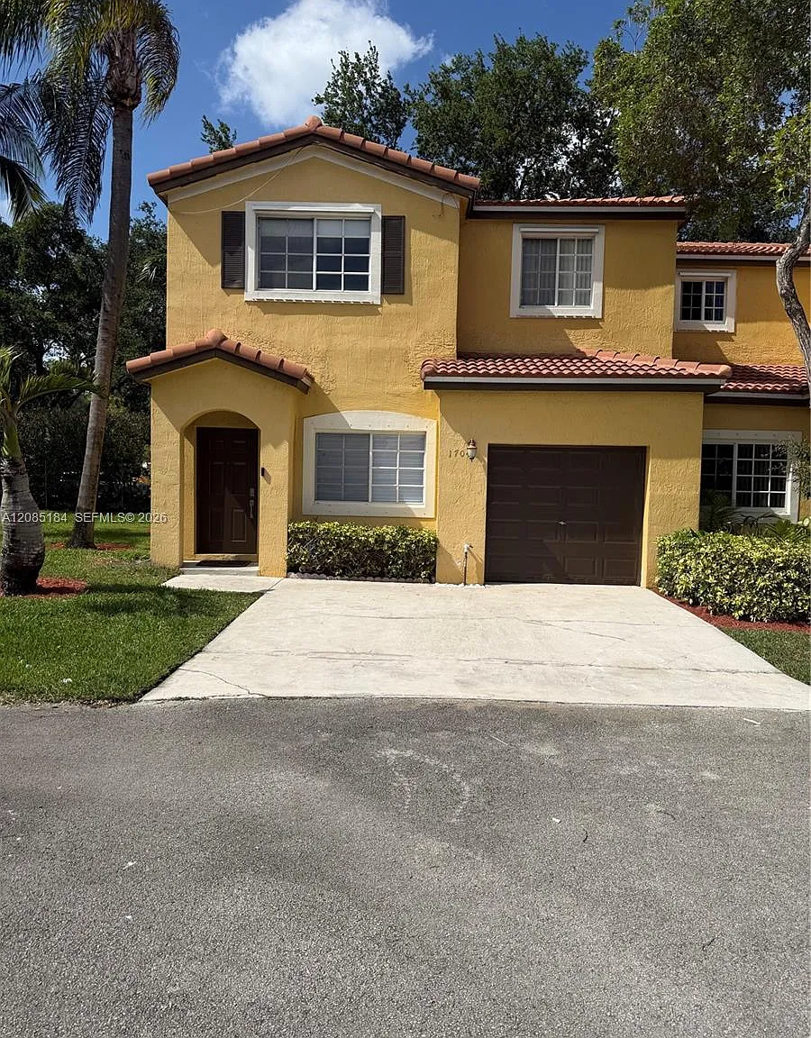 4 bed, 2.5 bath, 1666 sqft, $3,300 — Photo 1
