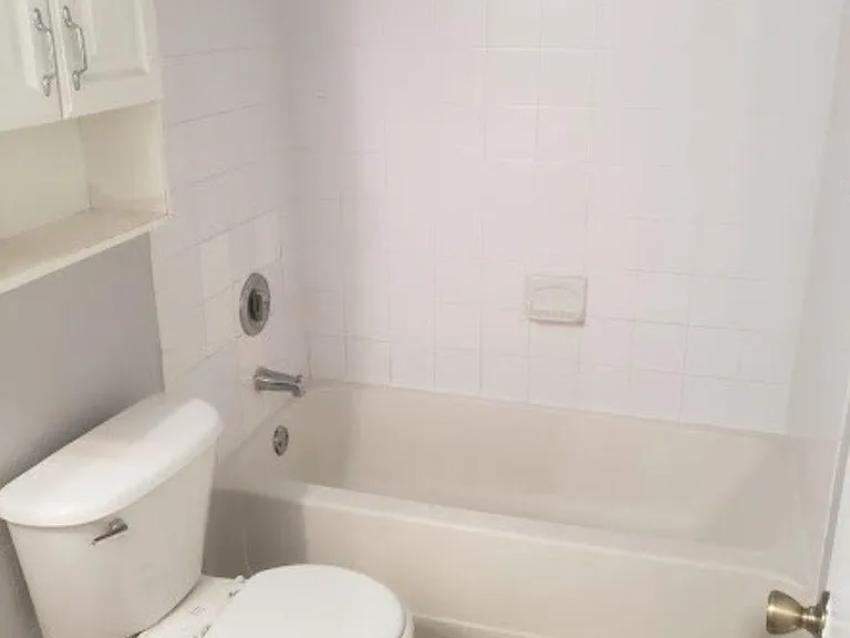 4096 N Pine Island Rd #2102 — Photo 9