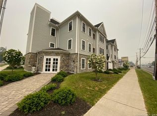 314 Bridgeport Ave #302, Milford, CT 06460