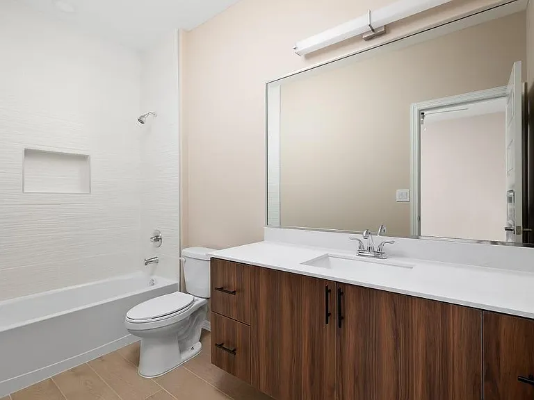 3105 W Sandlewood St #3 — Photo 9