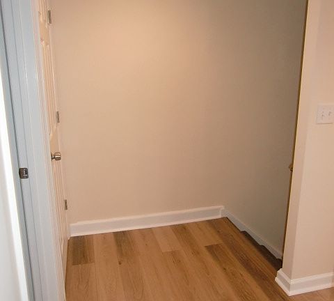 5th image of 482 Broad Ave #7