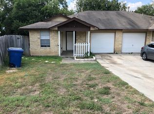 8926 Fall River Dr, San Antonio, TX 78250