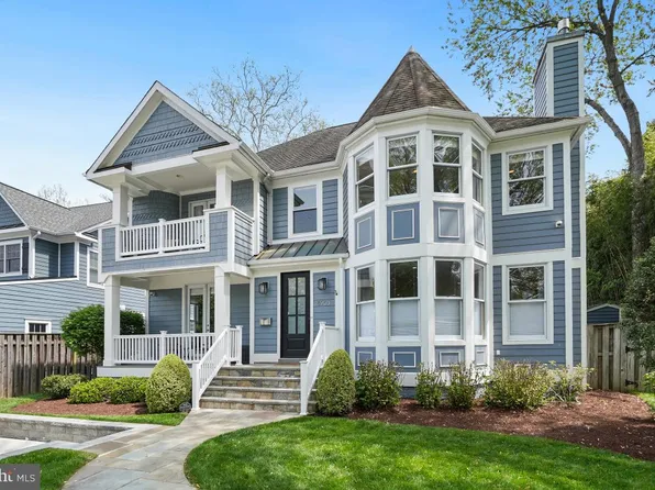 8903 Hempstead Ave, Bethesda, MD 20817